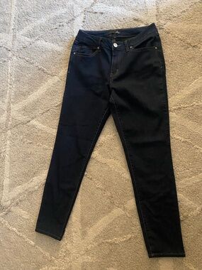 Soft Dark Wash 1822 Denim Jeans